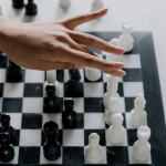 JetX игра анализ механики и математики краш-игр